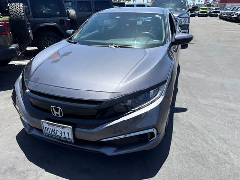 Used 2020 Honda Civic LX image 2