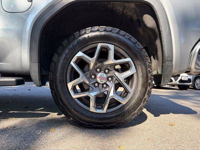 Used 2023 GMC Sierra 1500 SLT w/ SLT Premium Package AWD/4WD image 7