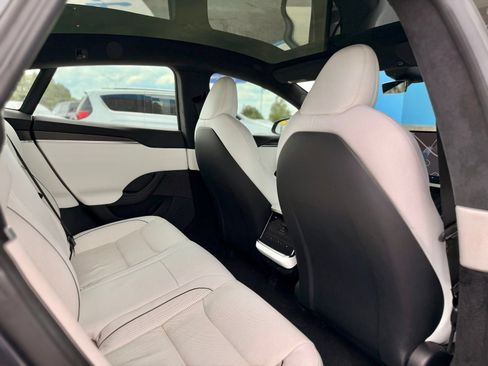 Used 2022 Tesla Model S Plaid AWD/4WD image 28