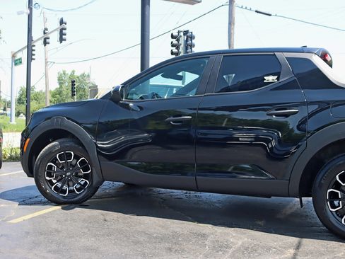 Used 2024 Hyundai Santa Cruz SE AWD/4WD image 13
