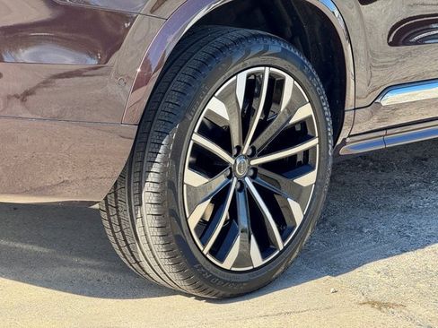 New 2025 Volvo XC90 B6 Ultra w/ Protection Package Premier image 9