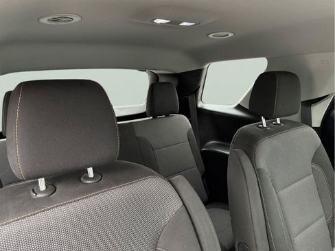 Used 2019 Chevrolet Traverse LT w/ LPO, Blackout Package AWD/4WD image 12