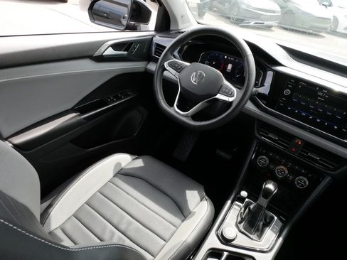 Certified 2023 Volkswagen Taos SEL AWD/4WD image 9
