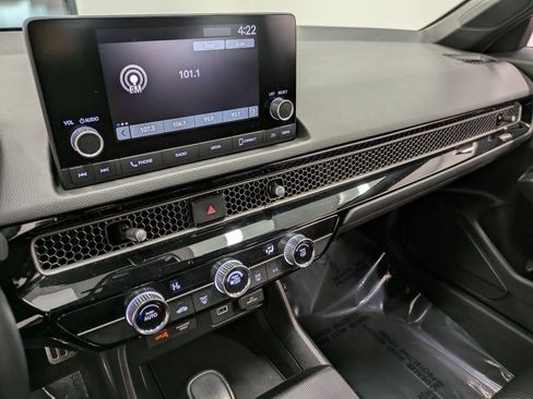 Used 2023 Honda Civic Sport image 10