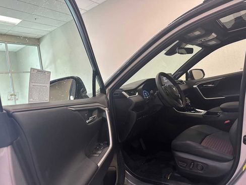 Certified 2025 Toyota RAV4 XSE w/ Weather Package AWD/4WD image 23