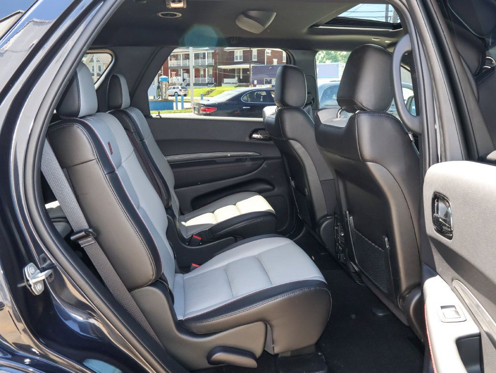 Used 2024 Dodge Durango R/T w/ Tow 'N Go Package AWD/4WD image 36