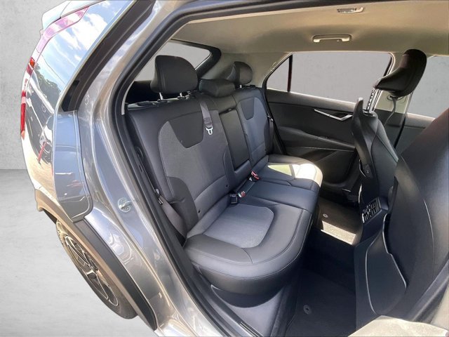 Used 2023 Kia Niro EX FWD image 28