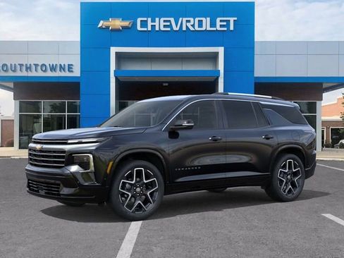 New 2026 Chevrolet Traverse High Country image 2