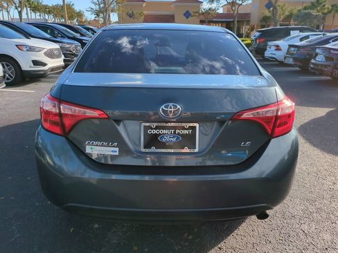 Used 2018 Toyota Corolla LE image 5