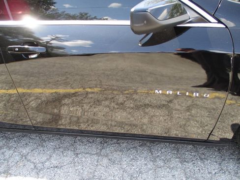 Used 2022 Chevrolet Malibu LS w/ Driver Confidence Package II FWD image 21