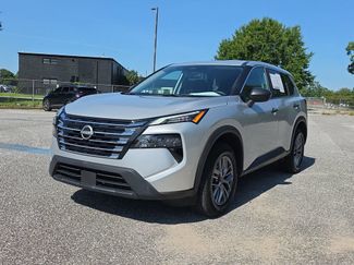 Used 2024 Nissan Rogue S AWD/4WD video 1