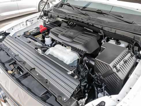 Used 2024 Nissan Titan PRO-4X w/ Pro-4x Convenience Package image 59