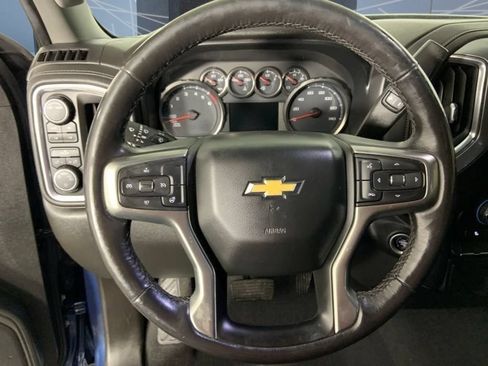 Used 2021 Chevrolet Silverado 1500 LT w/ Z71 Off-Road Package AWD/4WD image 28