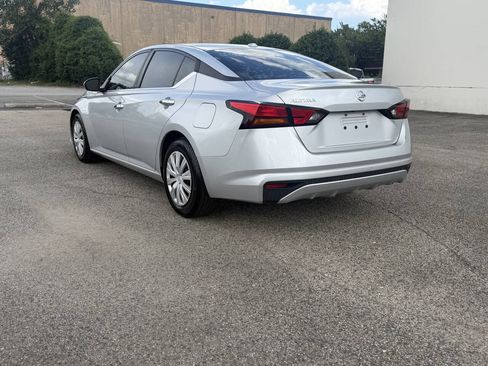 Used 2019 Nissan Altima 2.5 S FWD image 8