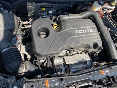 Certified 2022 GMC Terrain SLT w/ LPO, Floor Liner Package image 23