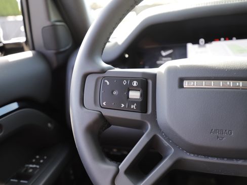 Certified 2026 Land Rover Defender 110 S AWD/4WD image 25