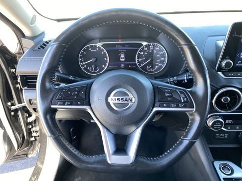 Used 2021 Nissan Sentra SV FWD image 25