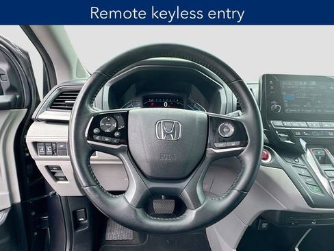 Used 2019 Honda Odyssey Touring image 12