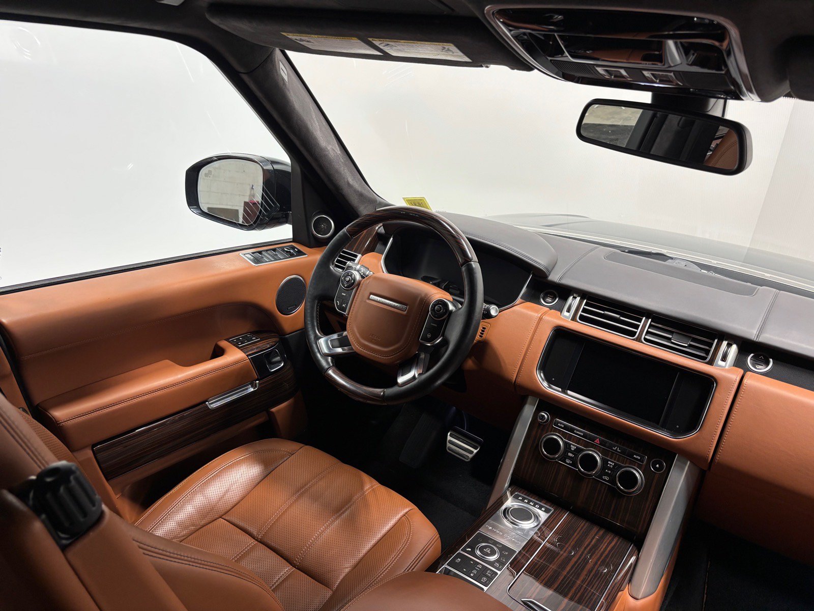 Used 2015 Land Rover Range Rover Autobiography AWD/4WD image 31