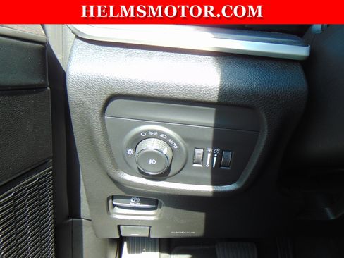 Certified 2024 Jeep Grand Cherokee L Limited w/ Black Appearance Package AWD/4WD image 18