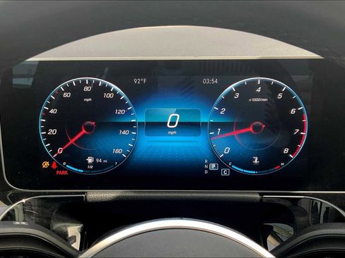 Used 2021 Mercedes-Benz GLA 250 w/ Premium Package image 26