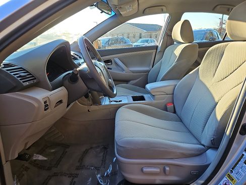 Used 2009 Toyota Camry LE image 13