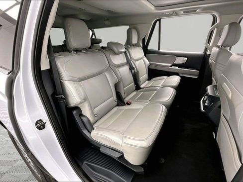 Certified 2025 Ford Expedition Max Active AWD/4WD image 27