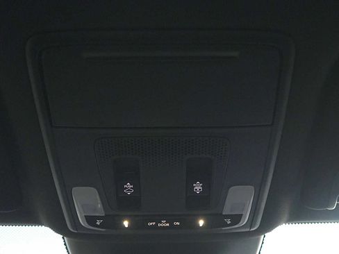 Certified 2025 Honda Pilot TrailSport image 23