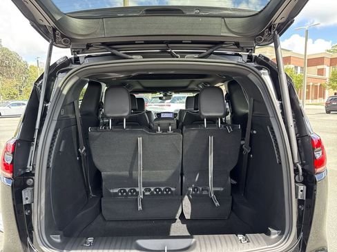 New 2026 Chrysler Pacifica Limited w/ S Appearance Package image 31