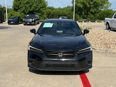 Used 2023 Honda Civic Sport image 8