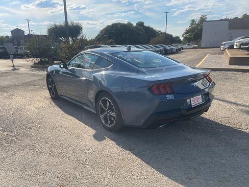 New 2025 Ford Mustang EcoBoost image 7