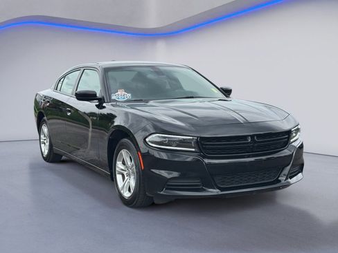 Used 2023 Dodge Charger SXT RWD image 9