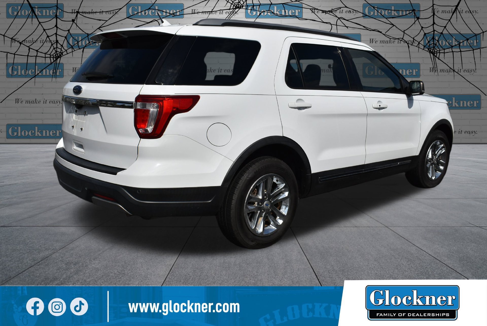 Used 2019 Ford Explorer XLT w/ Equipment Group 201A FWD image 4