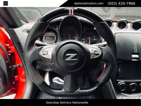 Used 2016 Nissan 370Z Coupe RWD image 21