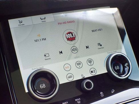 Used 2019 Land Rover Range Rover Velar S image 31