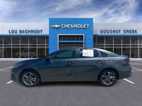 Used 2024 Kia Forte LXS image 5