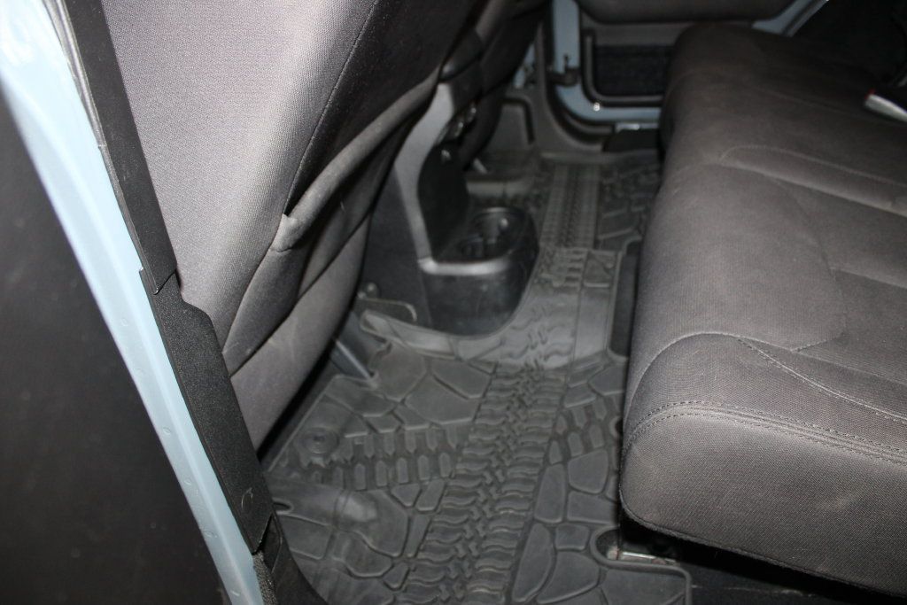 Used 2015 Jeep Wrangler Unlimited Sport AWD/4WD image 31