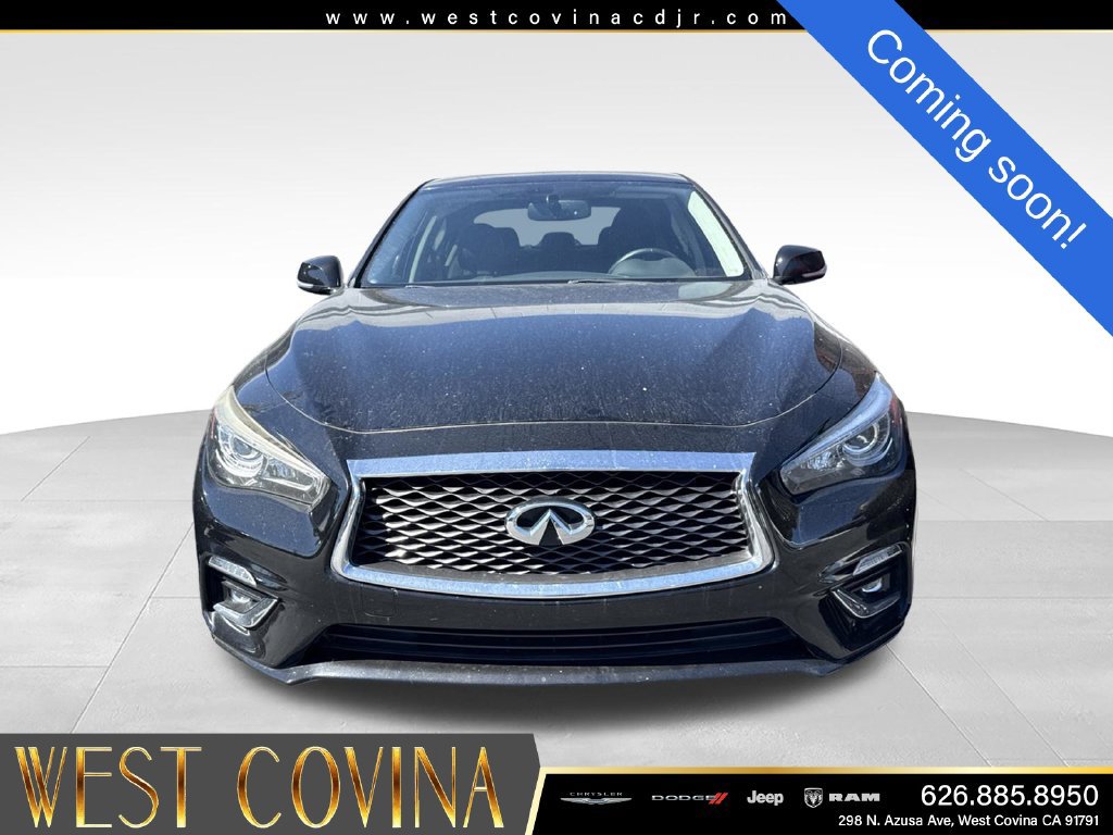 Used 2018 INFINITI Q50 Luxe w/ Essential Package (3.0T Luxe) RWD image 2