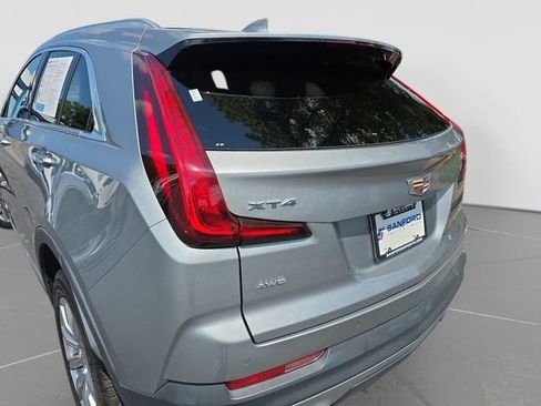 Used 2023 Cadillac XT4 Premium Luxury AWD/4WD image 38