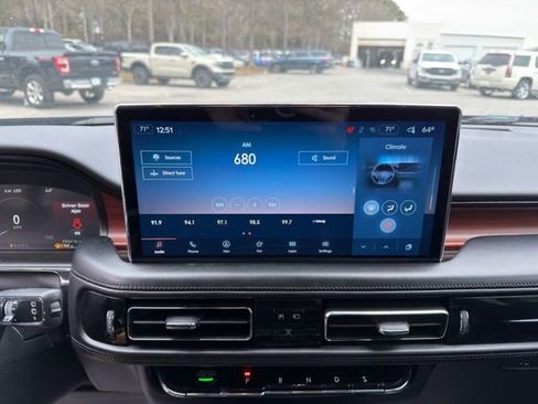 Certified 2022 Lincoln Nautilus Reserve w/ Equipment Group 202A image 18