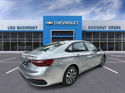 Used 2024 Volkswagen Jetta S image 8