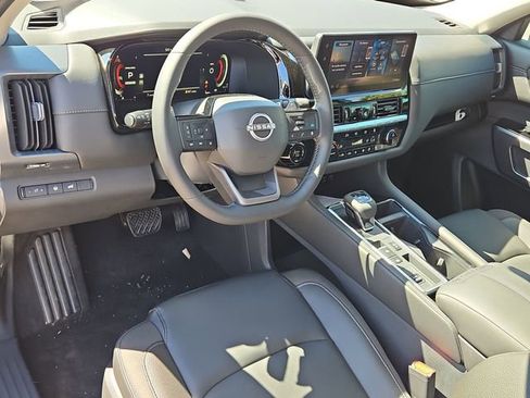 New 2026 Nissan Pathfinder SL FWD image 5