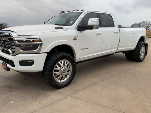 New 2025 RAM 3500 Longhorn image 3