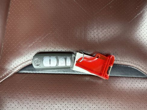 Used 2017 MAZDA CX-9 Signature image 51