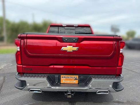Used 2023 Chevrolet Silverado 1500 LTZ AWD/4WD image 4