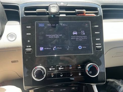 Used 2022 Hyundai Tucson SEL FWD image 6