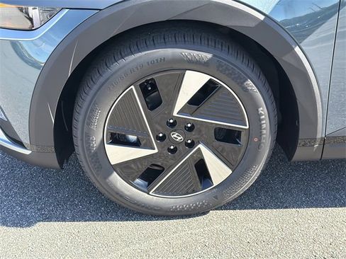 New 2026 Hyundai Ioniq 5 SEL image 11