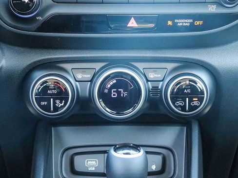 New 2026 Hyundai Venue SEL FWD image 15