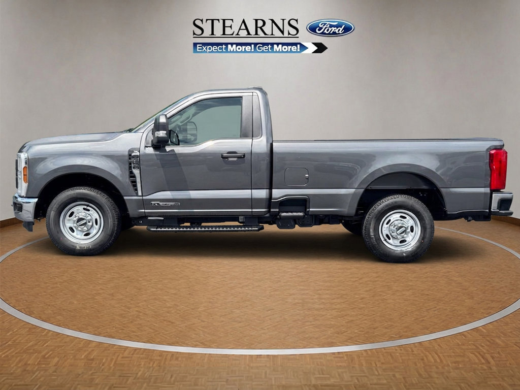 Used 2025 Ford F350 XL w/ XL Driver Assist Package RWD image 3