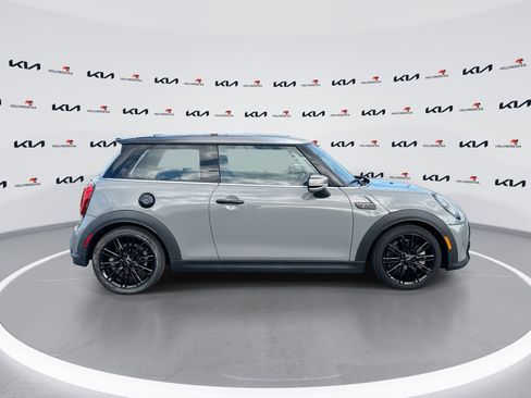 Used 2023 MINI Cooper S image 9